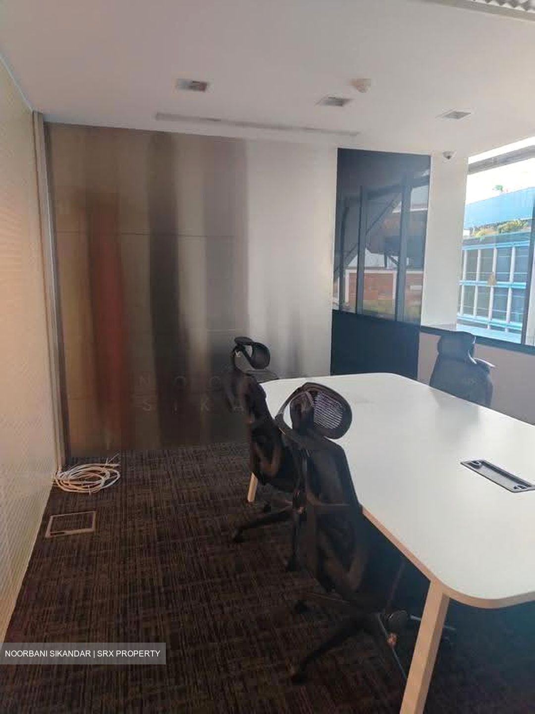 High Street Plaza (D6), Office #621085201